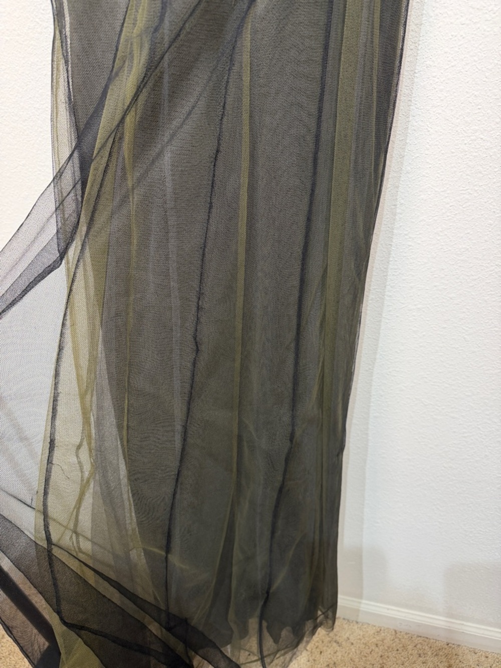 Vera Wang Olive Green Maxi Dress with Studded Black Straps size 6 polyester/silk - Picture 6 of 13